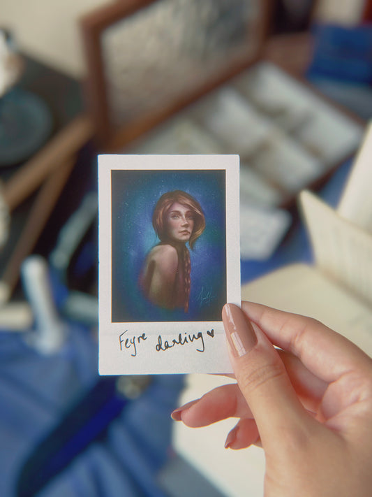 Feyre Archeron Polaroid sticker